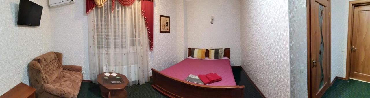 Atrium Hotel Melitopolʼ Zewnętrze zdjęcie